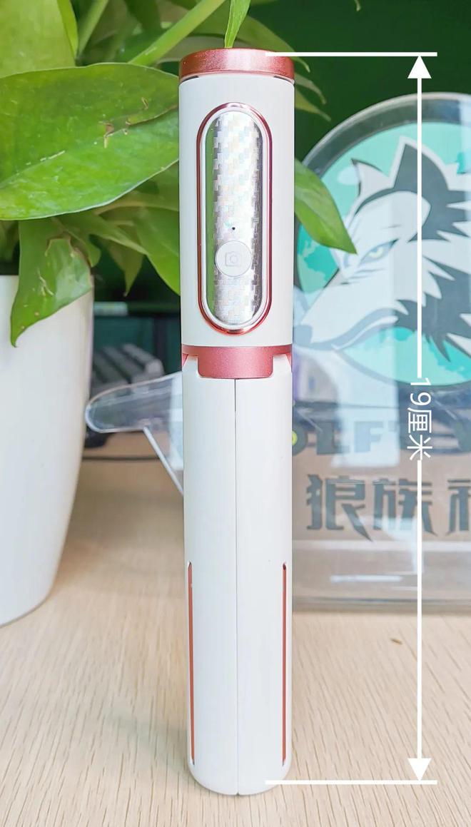 袋的自拍杆带去哪儿旅游都超方便！尊龙凯时人生就是搏平台能放进口(图11)
