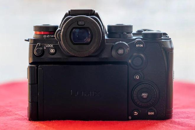 RM2：一台集高画质、高性能的全能型相机z6尊龙网站评测 松下LUMIX S1(图13)